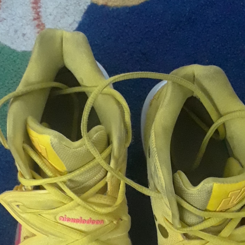 Spongebob Squarepants Kyrie Basketball shoes - Picture 2 of 8